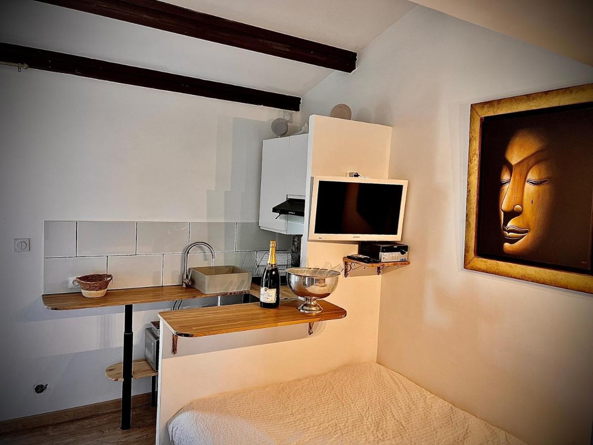 Cozy Studio Avec Terrasse Au Village Naturiste Cap Agde Bagian luar foto